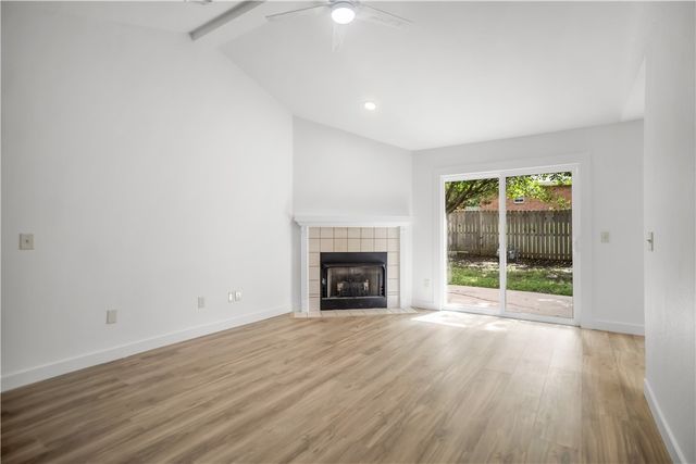 1154 S Pepper Tree Lane, Fayetteville, AR 72704