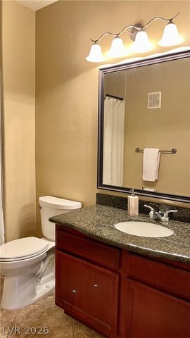 1617 Queen Victoria Street 201, Las Vegas, NV 89144