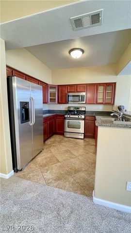 1617 Queen Victoria Street 201, Las Vegas, NV 89144