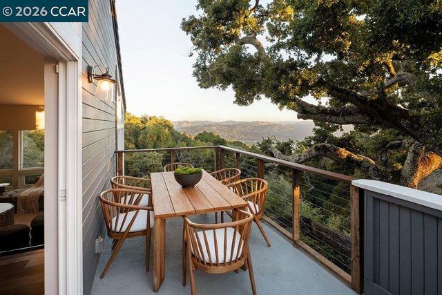 9 Northridge Ln, Lafayette, CA 94549