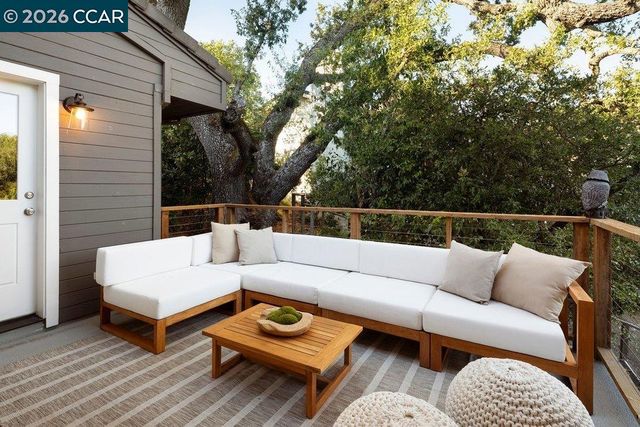 9 Northridge Ln, Lafayette, CA 94549
