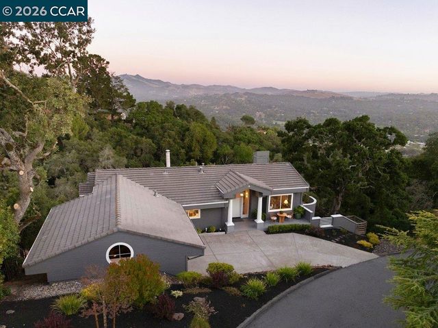 9 Northridge Ln, Lafayette, CA 94549