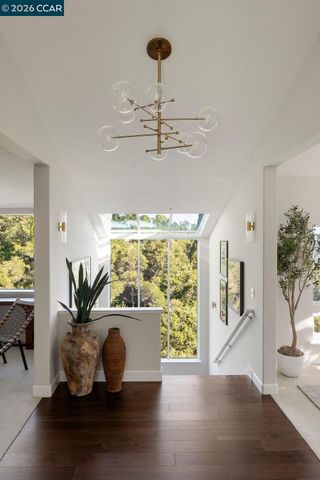 9 Northridge Ln, Lafayette, CA 94549