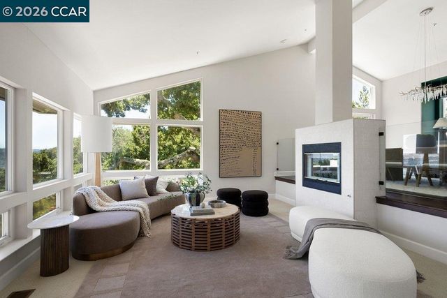 9 Northridge Ln, Lafayette, CA 94549