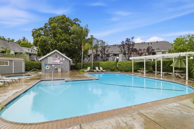 414 Shadowgraph Drive, San Jose, CA 95110