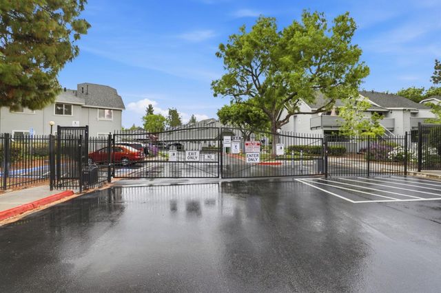 414 Shadowgraph Drive, San Jose, CA 95110
