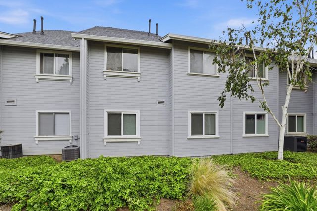 414 Shadowgraph Drive, San Jose, CA 95110