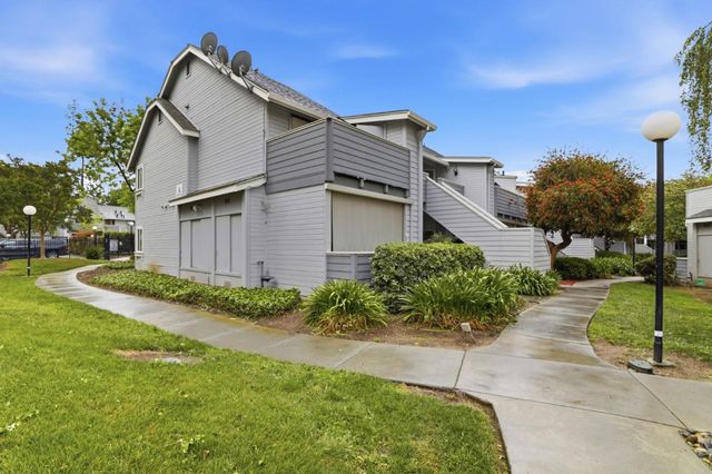 414 Shadowgraph Drive, San Jose, CA 95110