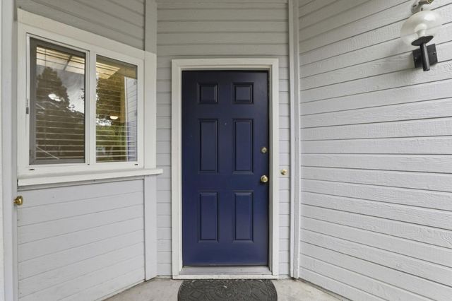 414 Shadowgraph Drive, San Jose, CA 95110
