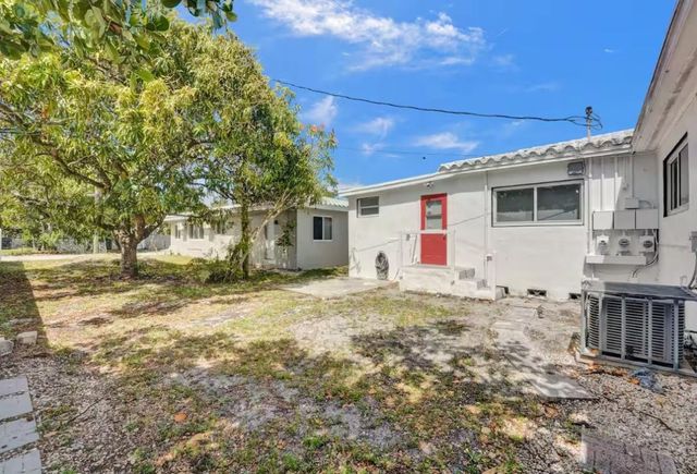 2001 Washington Street, Hollywood, FL 33020