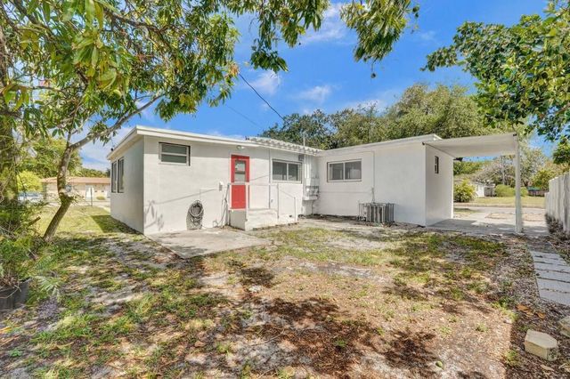 2001 Washington Street, Hollywood, FL 33020