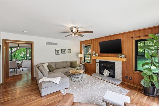 6311 Sherwood Lane, Merriam, KS 66203