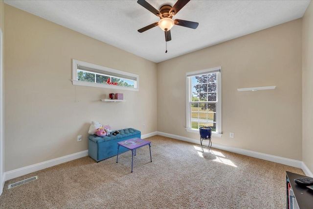 47 Camellia PL, Moneta, VA 24121
