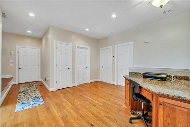 47 Camellia PL, Moneta, VA 24121