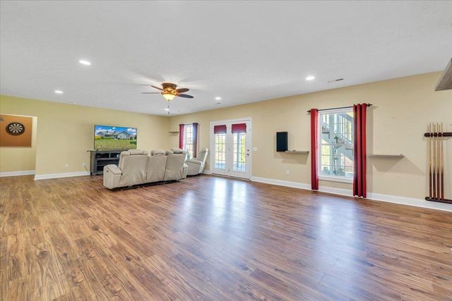 47 Camellia PL, Moneta, VA 24121