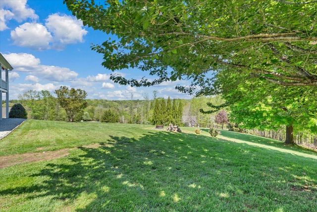 47 Camellia PL, Moneta, VA 24121