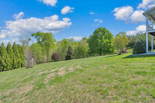 47 Camellia PL, Moneta, VA 24121