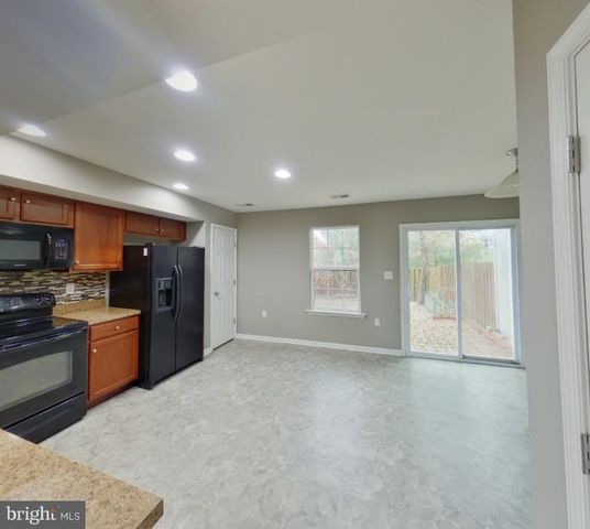 136 CHECKO, Martinsburg, WV 25401