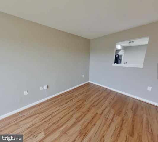 136 CHECKO, Martinsburg, WV 25401