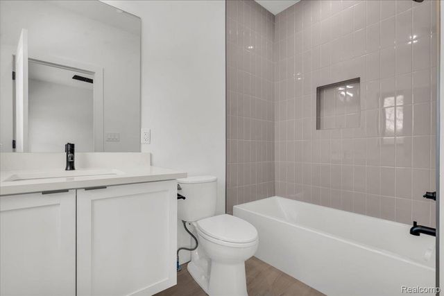 7546 Churchill Street C23, Detroit, MI 48206