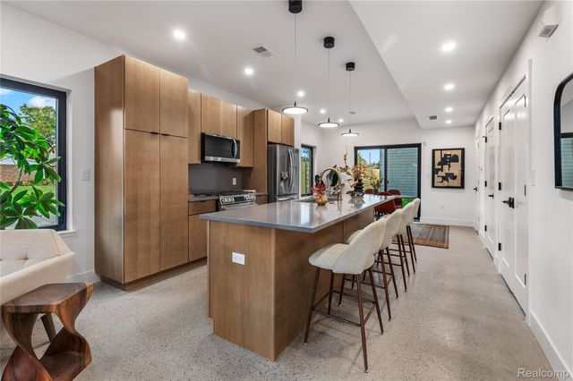 7546 Churchill Street C23, Detroit, MI 48206