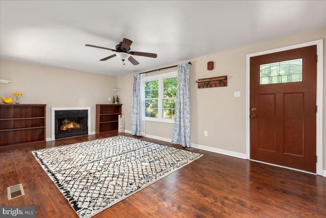 125 SHENANDOAH RIVER DR, Harpers Ferry, WV 25425