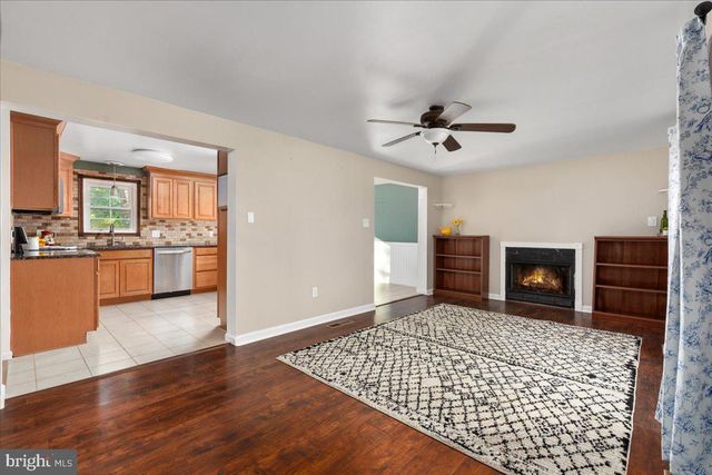 125 SHENANDOAH RIVER DR, Harpers Ferry, WV 25425