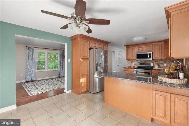 125 SHENANDOAH RIVER DR, Harpers Ferry, WV 25425