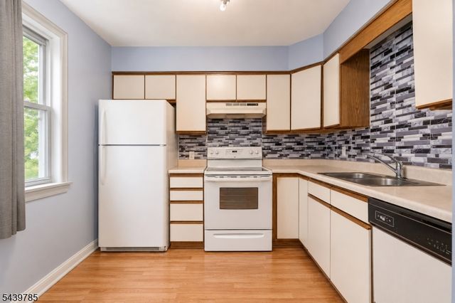 265 Rosa Parks Blvd, Paterson City, NJ 07501