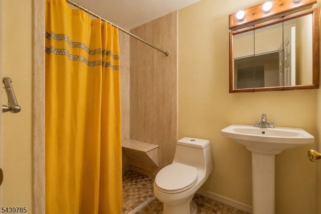 265 Rosa Parks Blvd, Paterson City, NJ 07501