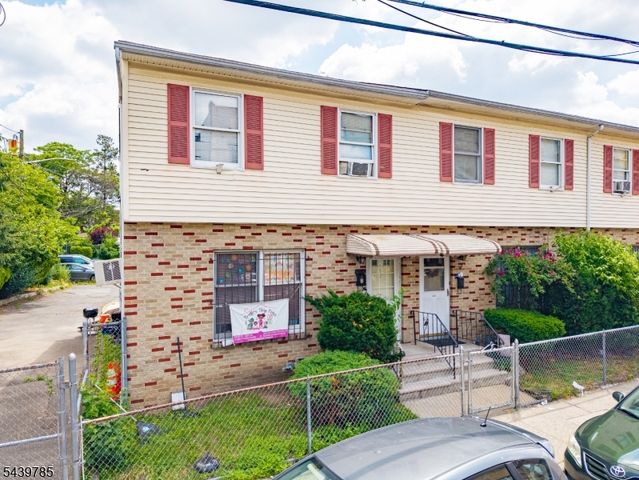 265 Rosa Parks Blvd, Paterson City, NJ 07501