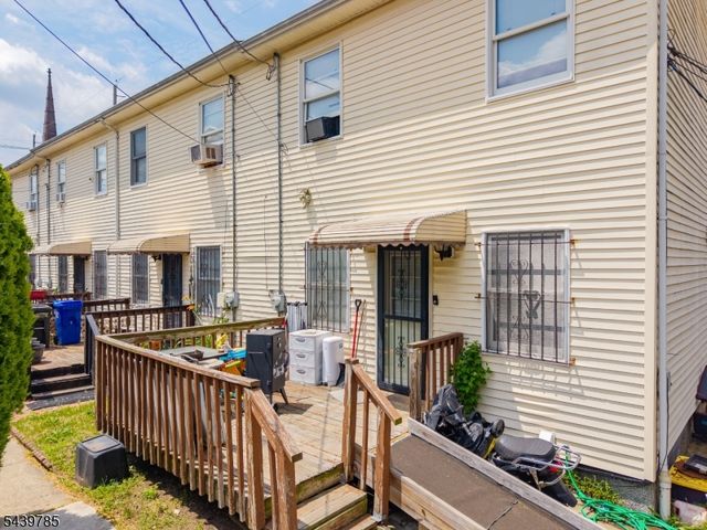 265 Rosa Parks Blvd, Paterson City, NJ 07501