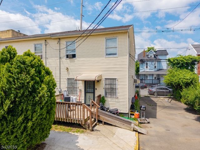 265 Rosa Parks Blvd, Paterson City, NJ 07501