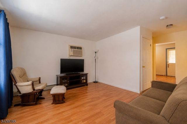 265 Rosa Parks Blvd, Paterson City, NJ 07501