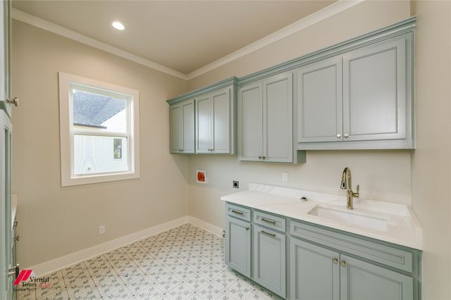 9838 Canebrake Lane, Shreveport, LA 71106