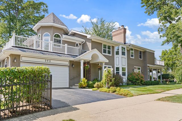 390 Grandview Avenue, Glen Ellyn, IL 60137