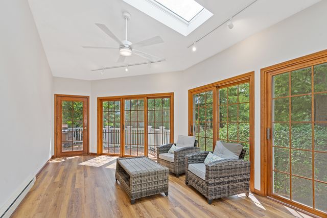 390 Grandview Avenue, Glen Ellyn, IL 60137