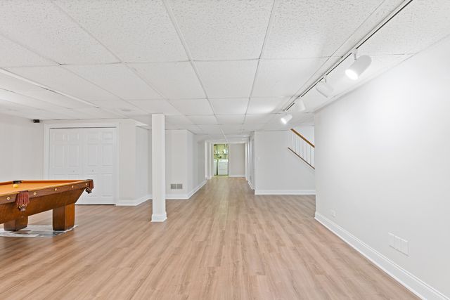 390 Grandview Avenue, Glen Ellyn, IL 60137