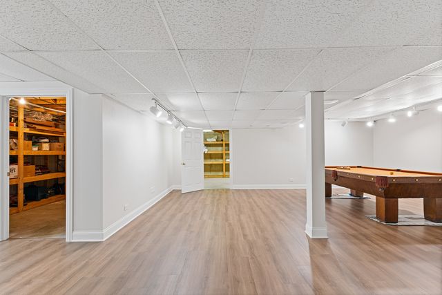 390 Grandview Avenue, Glen Ellyn, IL 60137