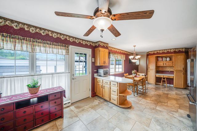 568 Chestnut Lane, East Meadow, NY 11554