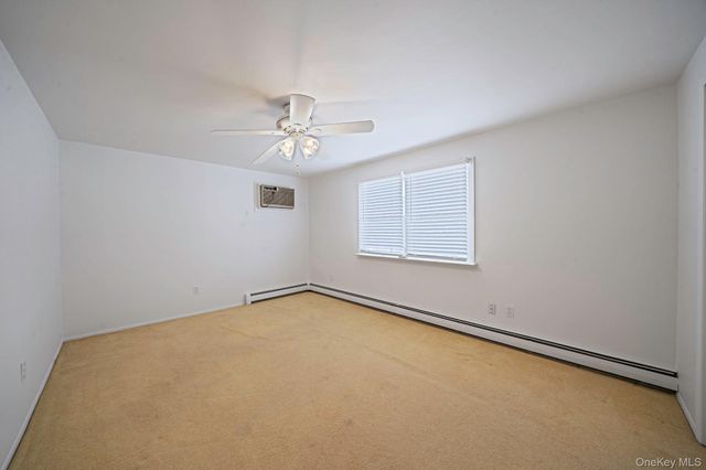 568 Chestnut Lane, East Meadow, NY 11554
