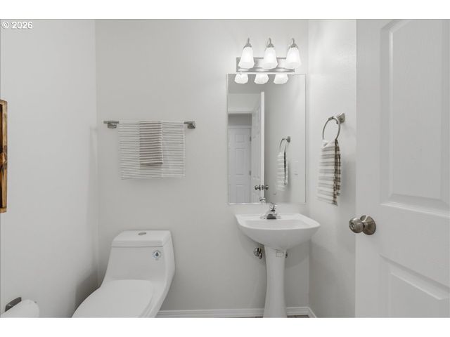 1804 Ne 154TH St, Vancouver, WA 98686