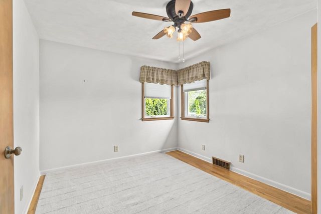 2627 W HEATHER AVENUE, Appleton, WI 54914
