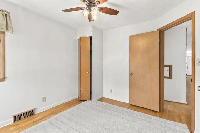 2627 W HEATHER AVENUE, Appleton, WI 54914