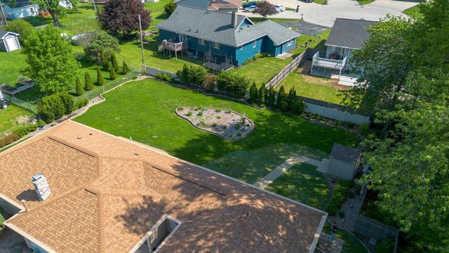 2627 W HEATHER AVENUE, Appleton, WI 54914