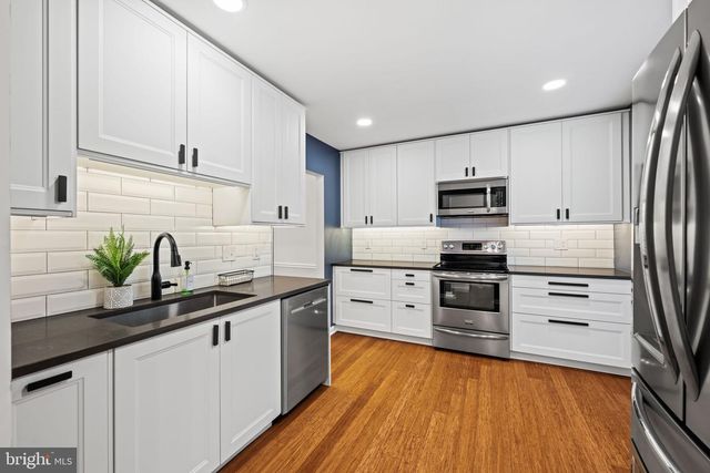 5725 RIDGE VIEW DR, Alexandria, VA 22310