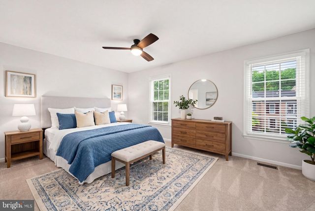 5725 RIDGE VIEW DR, Alexandria, VA 22310
