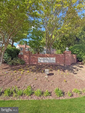 5725 RIDGE VIEW DR, Alexandria, VA 22310