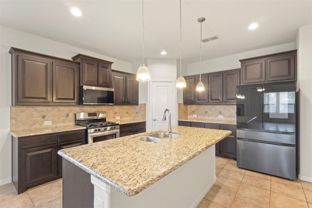 9205 Nickel Creek Drive, Fort Worth, TX 76131