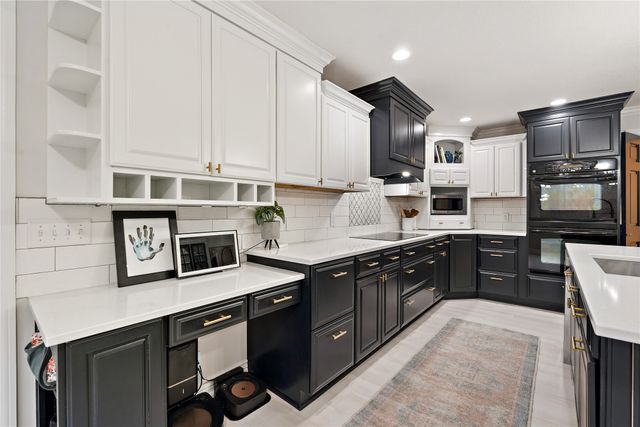 1305 20th Street, West Des Moines, IA 50265